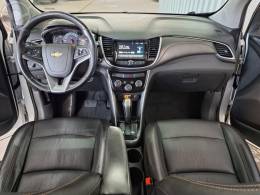 CHEVROLET - TRACKER 1.4 16V TURBO FLEX LTZ AUTOMÁTICO - 2016/2017 - BRANCA - R$ 85.900,00