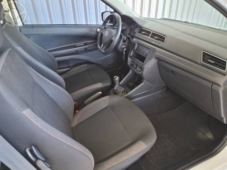 VOLKSWAGEN - SAVEIRO 1.6 ROBUST CS 8V FLEX 2P MANUAL - 2023/2024 - BRANCA - R$ 83.900,00