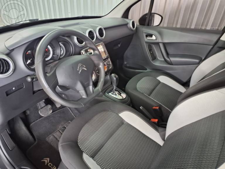 CITROËN - C3 1.6 URBAN TRAIL 16V FLEX 4P AUTOMÁTICO - 2019/2019 - CINZA - R$ 62.900,00