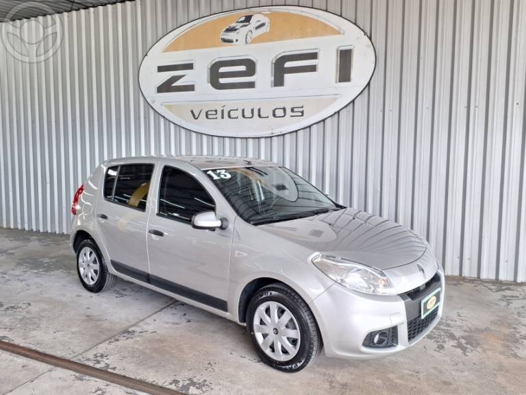 RENAULT - SANDERO 1.6 EXPRESSION 8V FLEX 4P MANUAL - 2012/2013 - PRATA - R$ 34.900,00