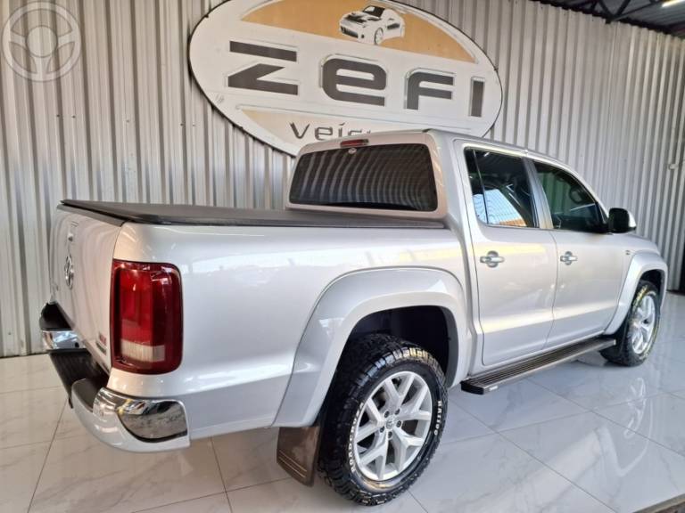 VOLKSWAGEN - AMAROK 2.0 HIGHLINE 4X4 CD 16V TURBO INTERCOOLER DIESEL 4P AUTOMÁTICO - 2018/2018 - PRATA - R$ 138.900,00