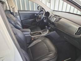 KIA MOTORS - SPORTAGE 2.0 LX 4X2 16V FLEX 4P AUTOMÁTICO - 2015/2015 - BRANCA - R$ 78.900,00