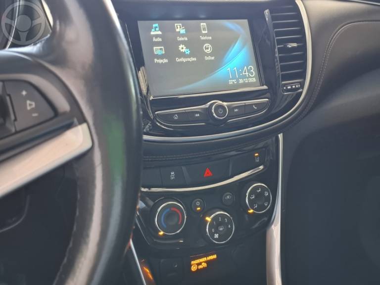 CHEVROLET - TRACKER 1.4 16V TURBO FLEX PREMIER AUTOMÁTICO - 2018/2019 - BRANCA - R$ 92.500,00