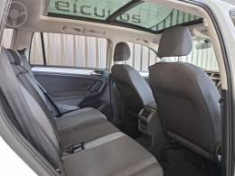 VOLKSWAGEN - TIGUAN 1.4 ALLSPACE 250 TSI FLEX 4P - 2018/2018 - BRANCA - R$ 111.900,00