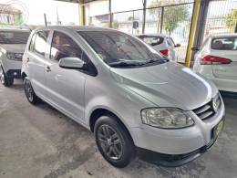 VOLKSWAGEN - FOX 1.0 MI 8V FLEX 4P MANUAL - 2009/2010 - PRATA - R$ 26.900,00