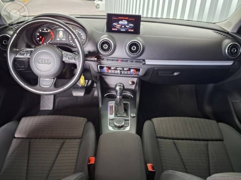 AUDI - A3 1.8 TFSI SPORTBACK 16V 4P AUTOMÁTICO - 2014/2015 - PRATA - R$ 89.900,00