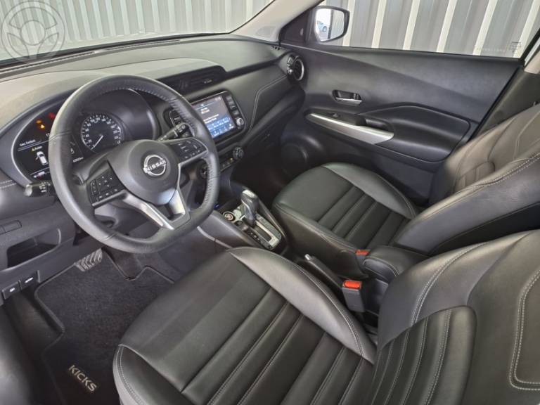 NISSAN - KICKS 1.6 EXCLUSIVE 16V FLEX 4P AUTOMÁTICO - 2023/2023 - BRANCA - R$ 114.900,00