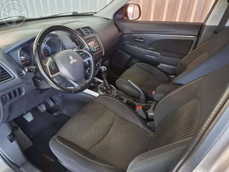 MITSUBISHI - ASX 2.0 4X2 16V 4P MANUAL - 2013/2014 - PRATA - R$ 69.900,00